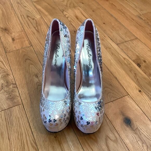 Fabulicious EUC pink with silver sequins platform high heels Size 6 - Picture 2 of 7